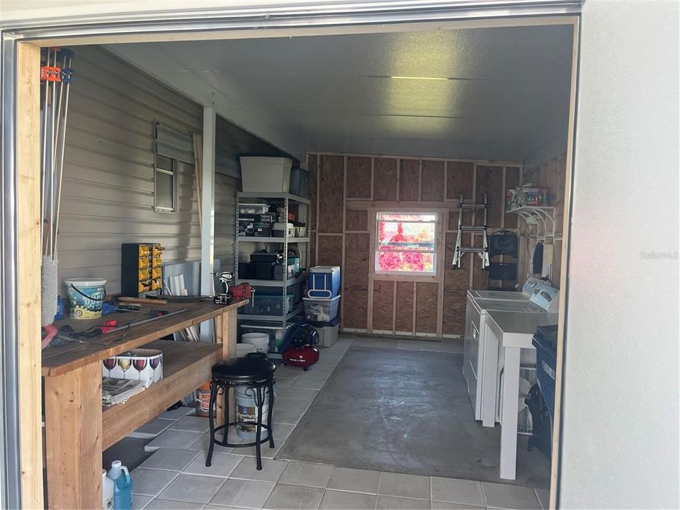 待售: $190,000 (2 贝兹, 2 浴室, 1056 平方英尺)