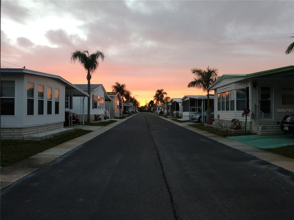 For Sale: $122,500 (2 beds, 2 baths, 1008 Square Feet)