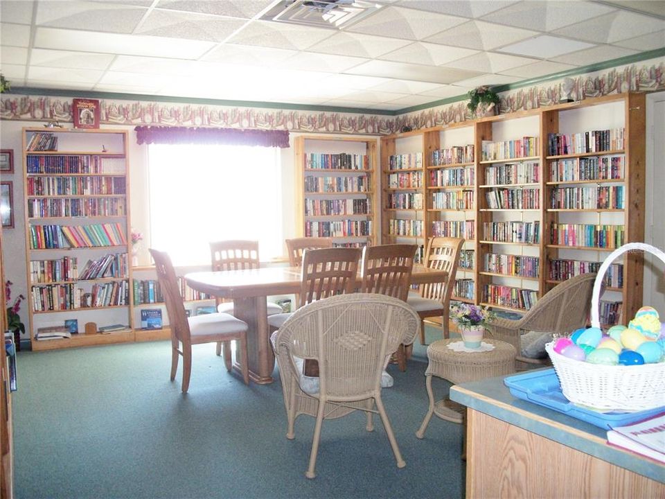 For Sale: $122,500 (2 beds, 2 baths, 1008 Square Feet)