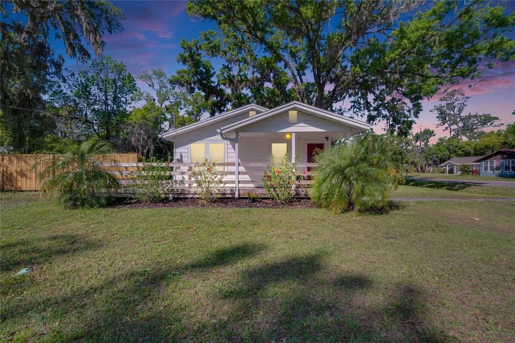 Recently Sold: $199,000 (2 beds, 1 baths, 784 Square Feet)