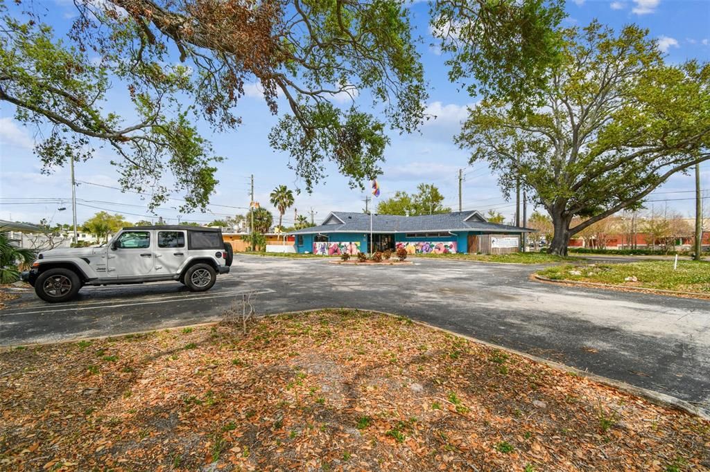 待售: $999,000 (0 贝兹, 0 浴室, 2628 平方英尺)