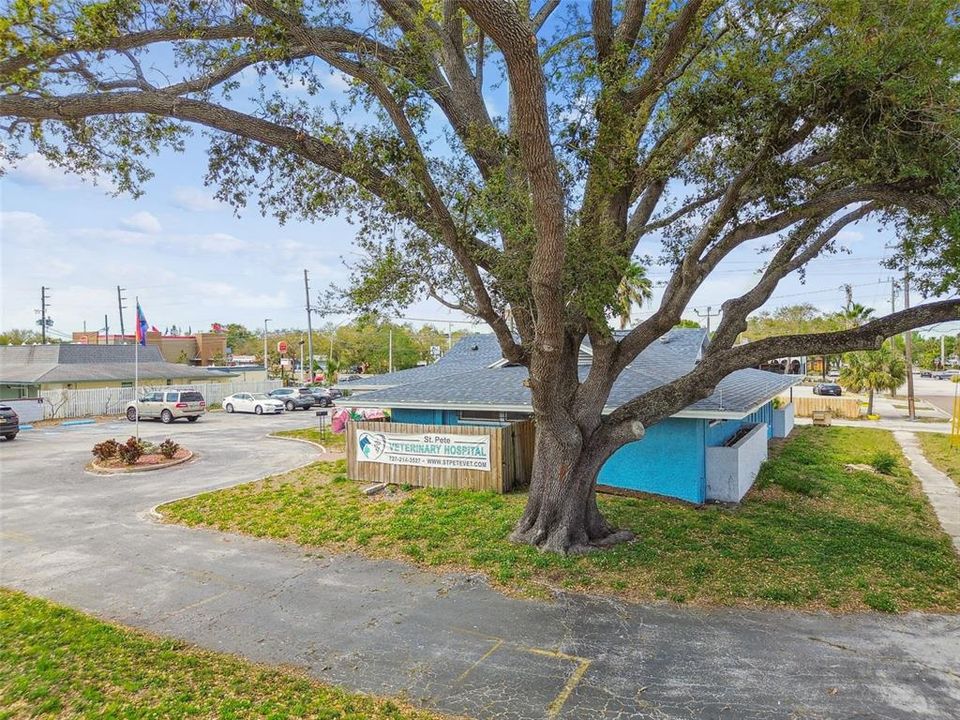 待售: $999,000 (0 贝兹, 0 浴室, 2628 平方英尺)