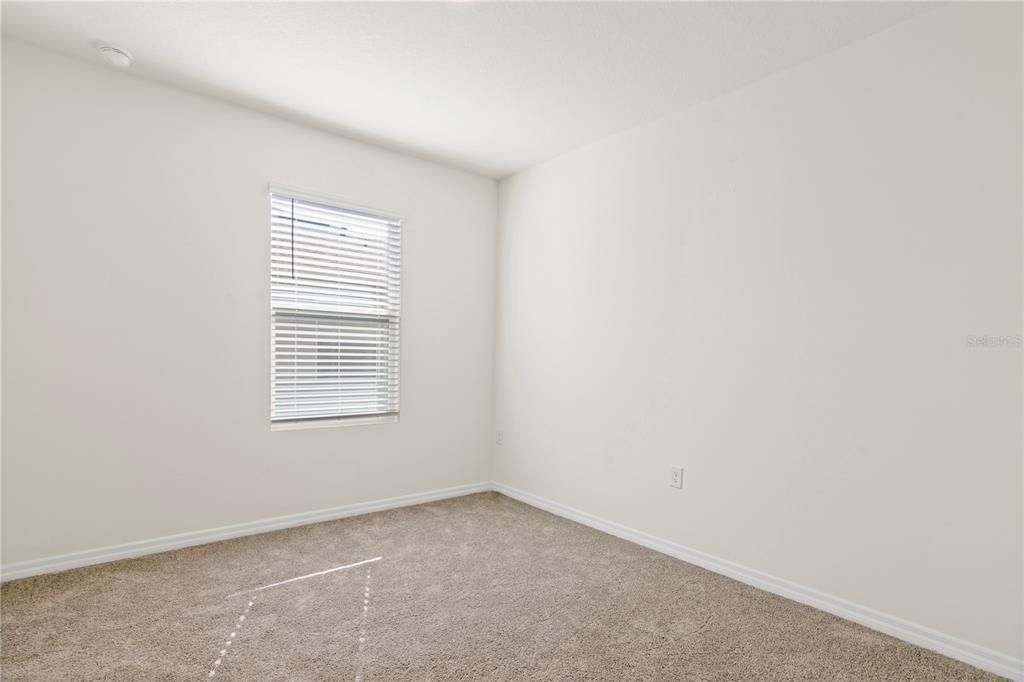 Active With Contract: $299,999 (3 beds, 2 baths, 1758 Square Feet)