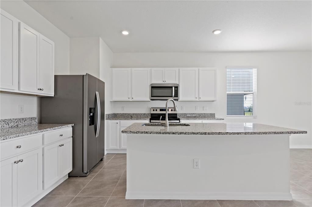 Active With Contract: $299,999 (3 beds, 2 baths, 1758 Square Feet)