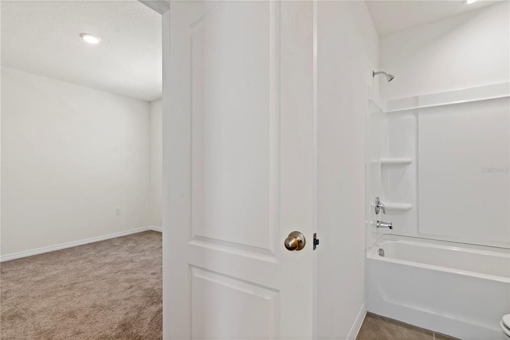 Active With Contract: $299,999 (3 beds, 2 baths, 1758 Square Feet)