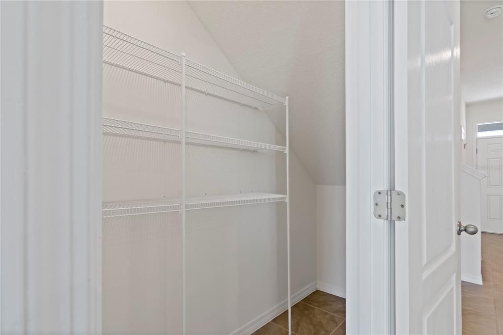 Active With Contract: $299,999 (3 beds, 2 baths, 1758 Square Feet)