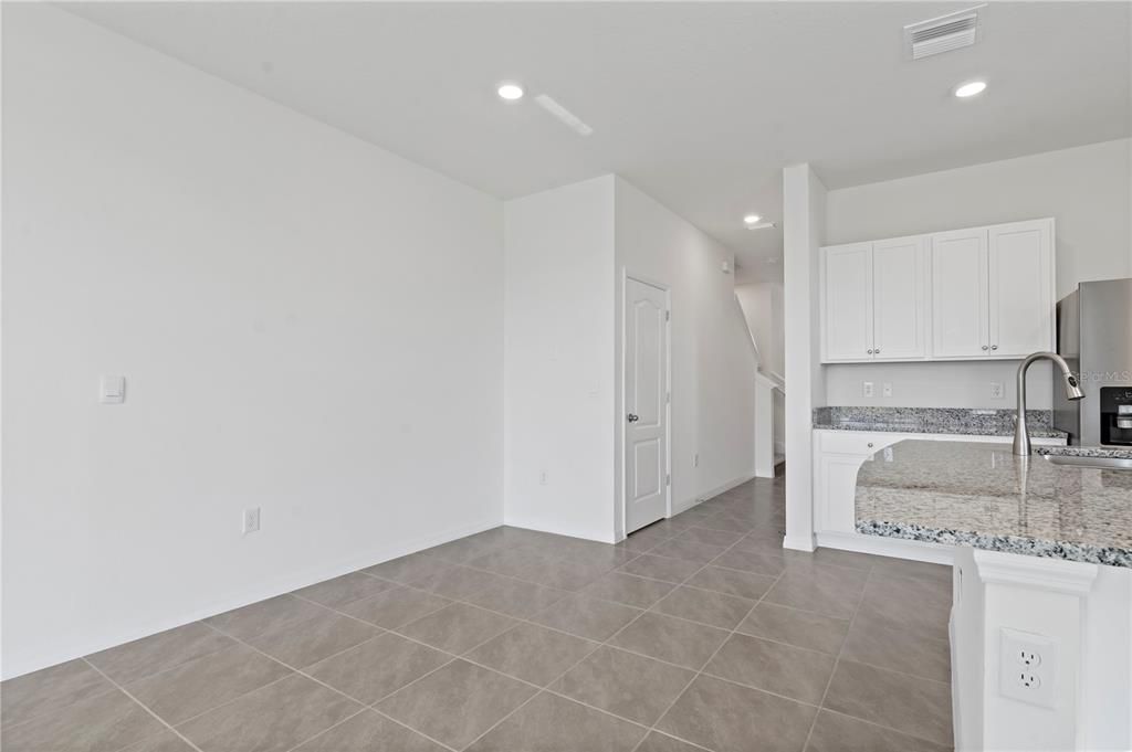 Active With Contract: $299,999 (3 beds, 2 baths, 1758 Square Feet)