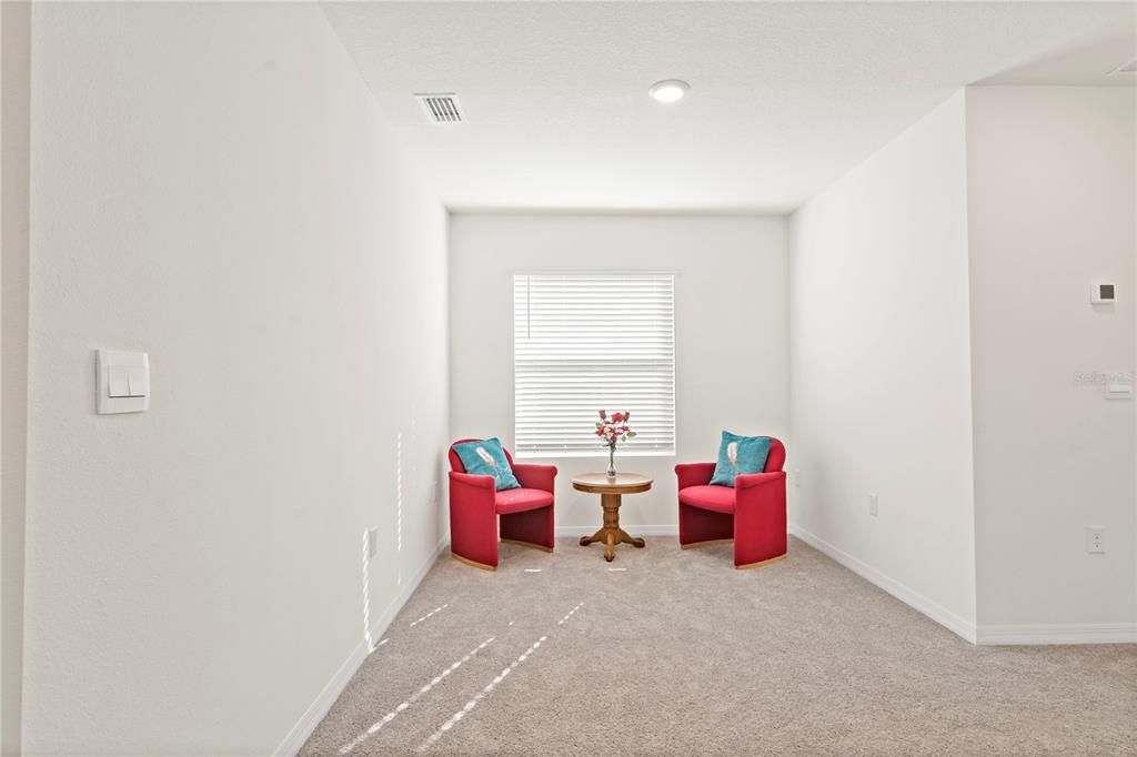 Active With Contract: $299,999 (3 beds, 2 baths, 1758 Square Feet)