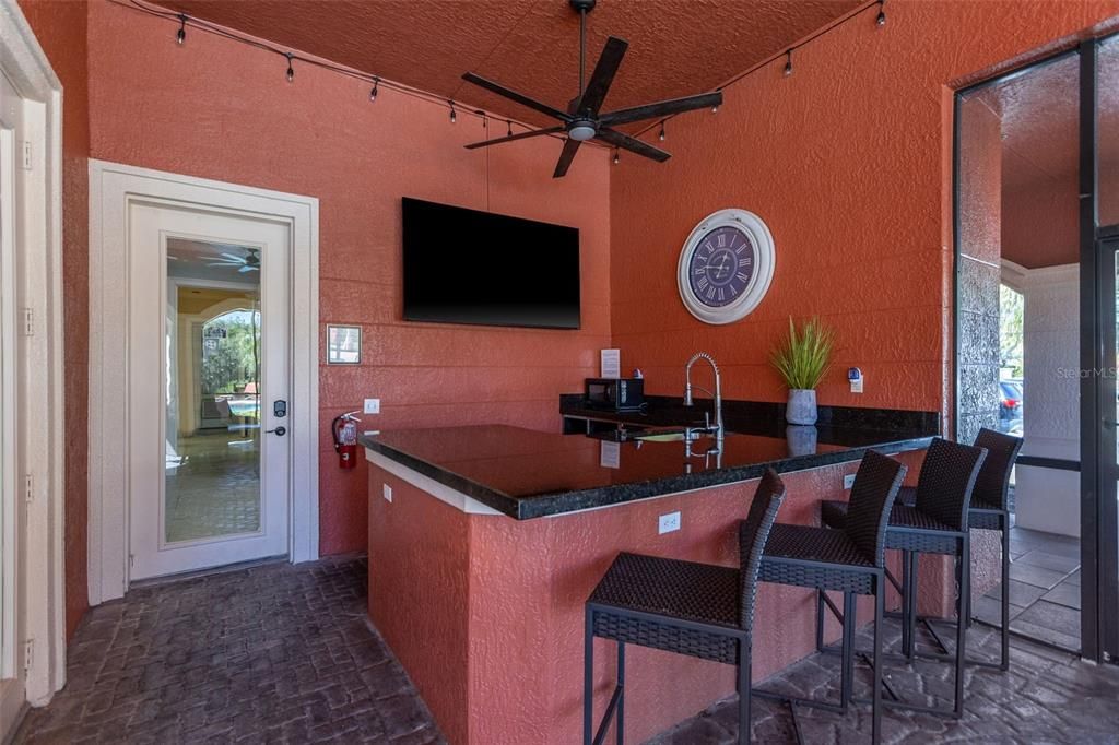 For Sale: $319,900 (2 beds, 2 baths, 1309 Square Feet)