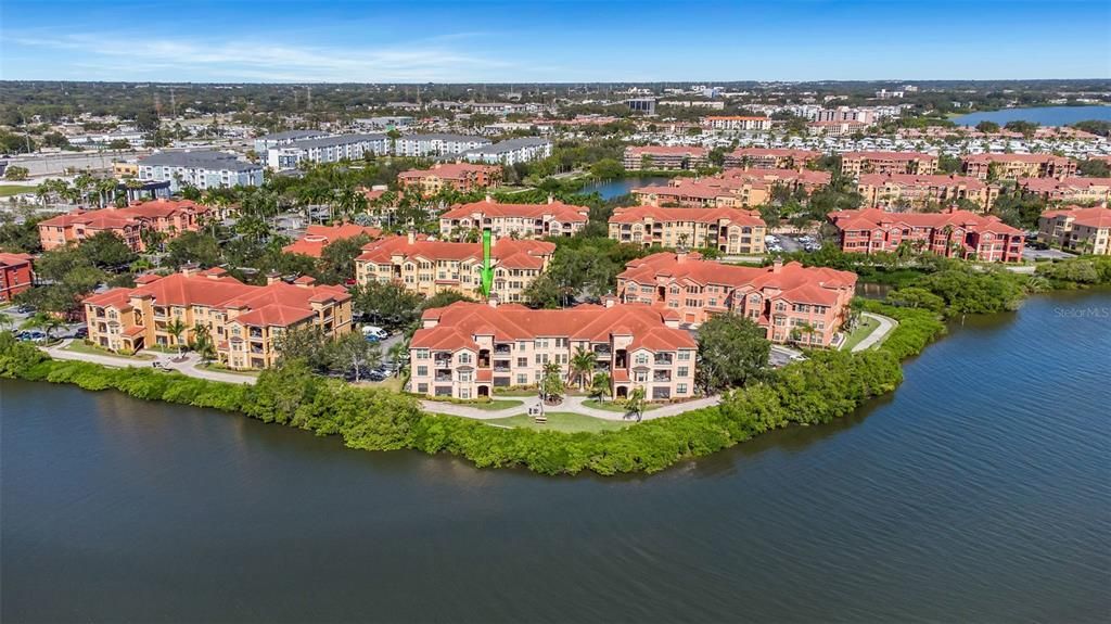 For Sale: $319,900 (2 beds, 2 baths, 1309 Square Feet)