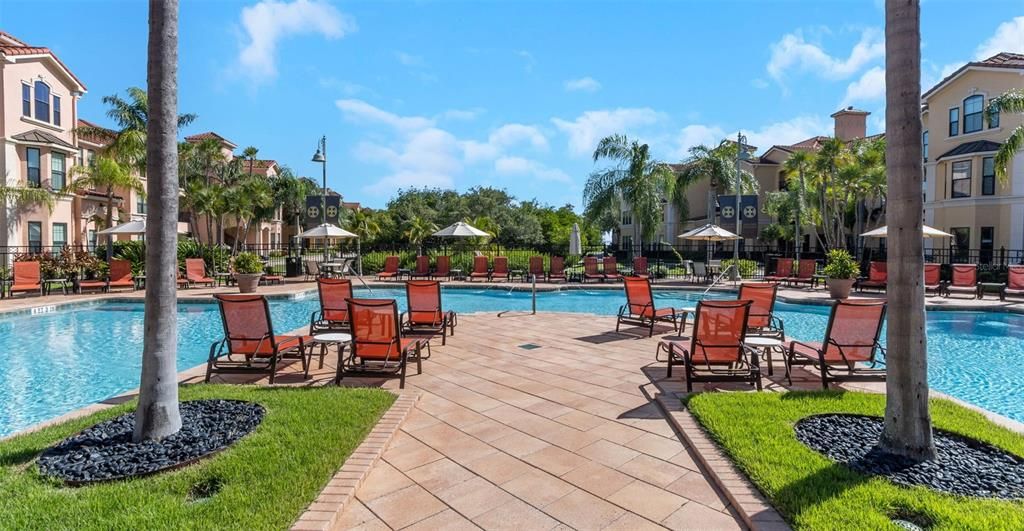 For Sale: $319,900 (2 beds, 2 baths, 1309 Square Feet)