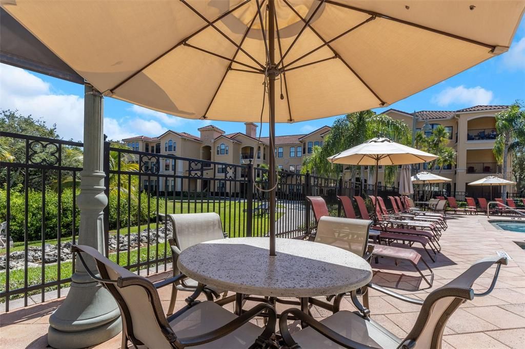 For Sale: $319,900 (2 beds, 2 baths, 1309 Square Feet)