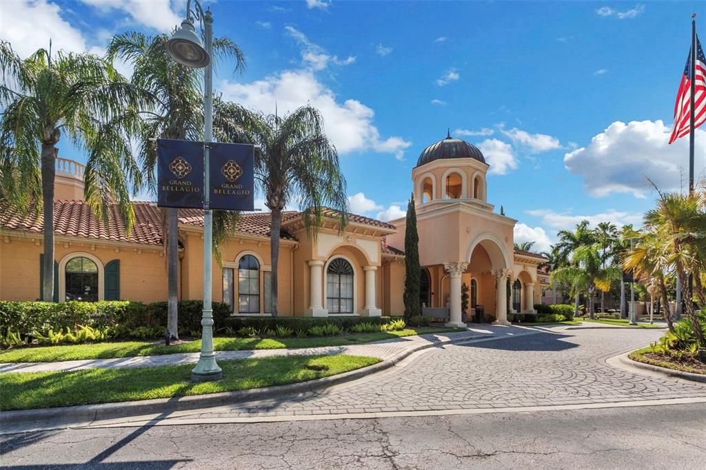 For Sale: $319,900 (2 beds, 2 baths, 1309 Square Feet)