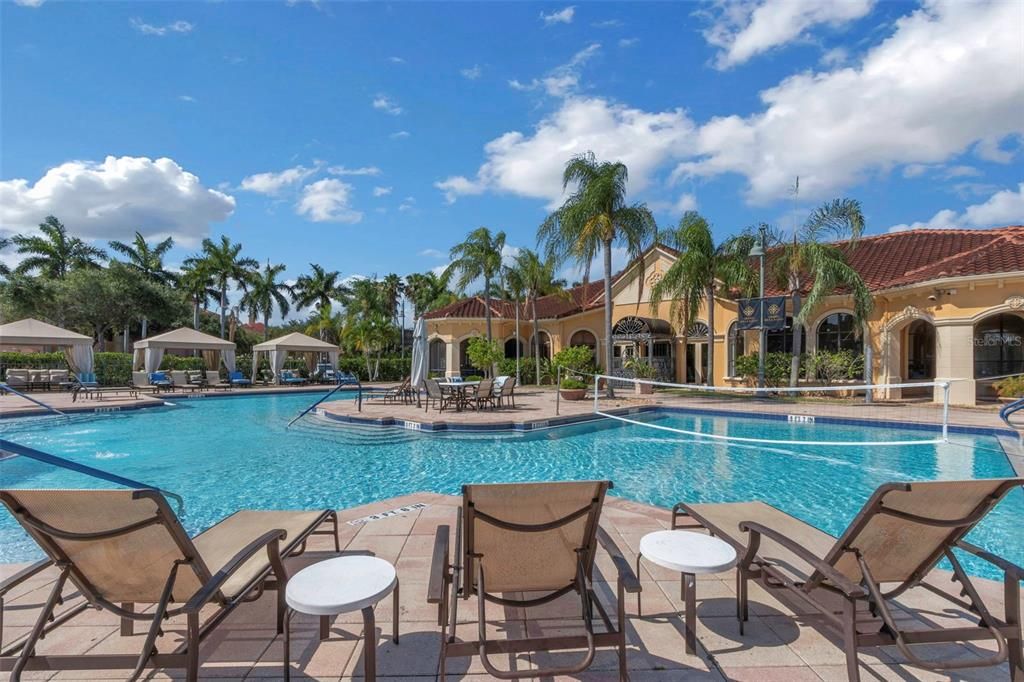 For Sale: $319,900 (2 beds, 2 baths, 1309 Square Feet)