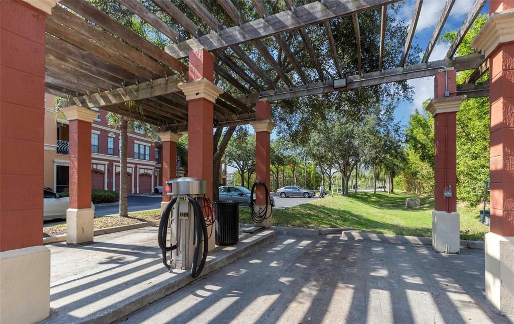 For Sale: $319,900 (2 beds, 2 baths, 1309 Square Feet)