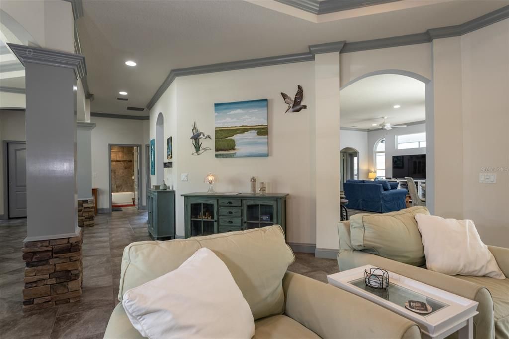 Active With Contract: $699,980 (4 beds, 3 baths, 2772 Square Feet)