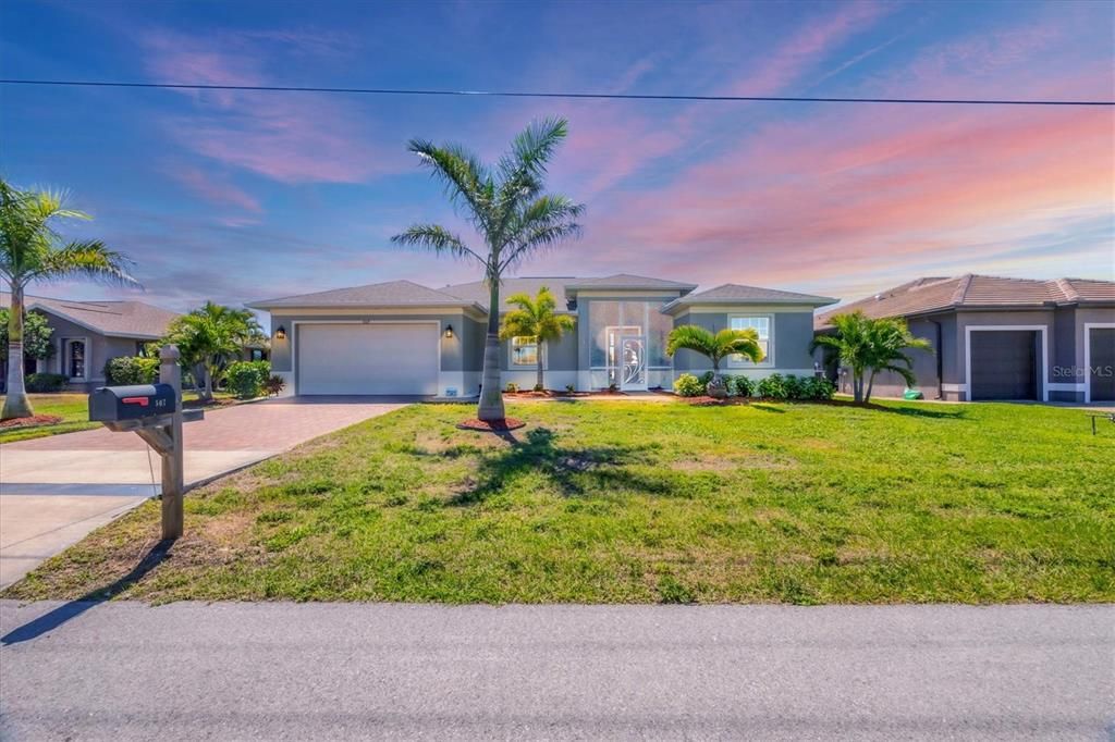 Recently Sold: $379,900 (3 beds, 2 baths, 2000 Square Feet)