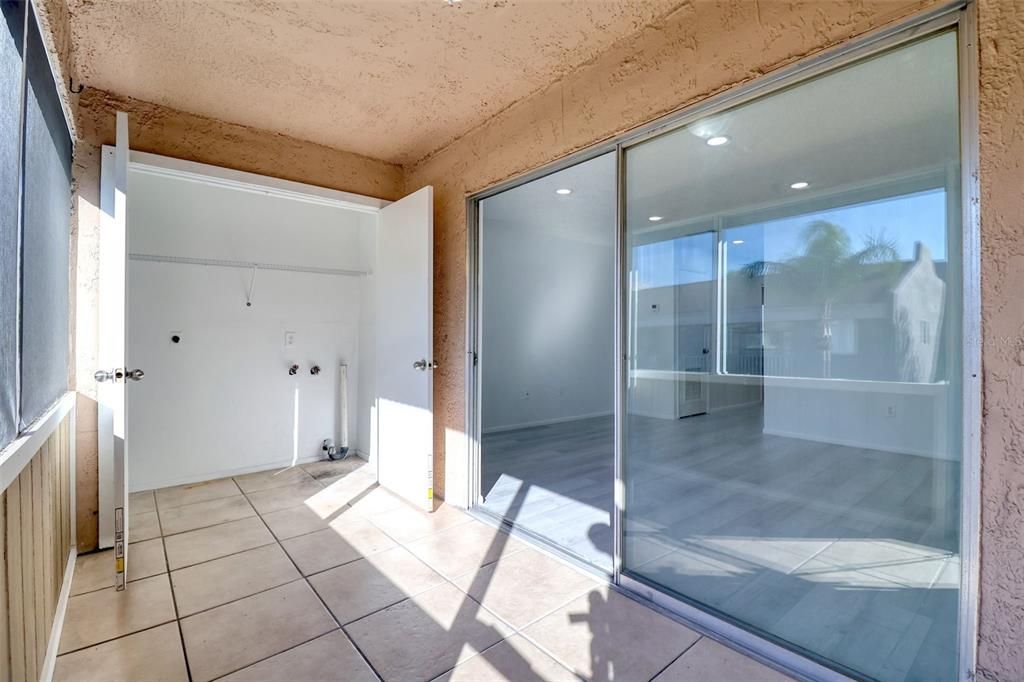 For Sale: $188,000 (2 beds, 2 baths, 1005 Square Feet)