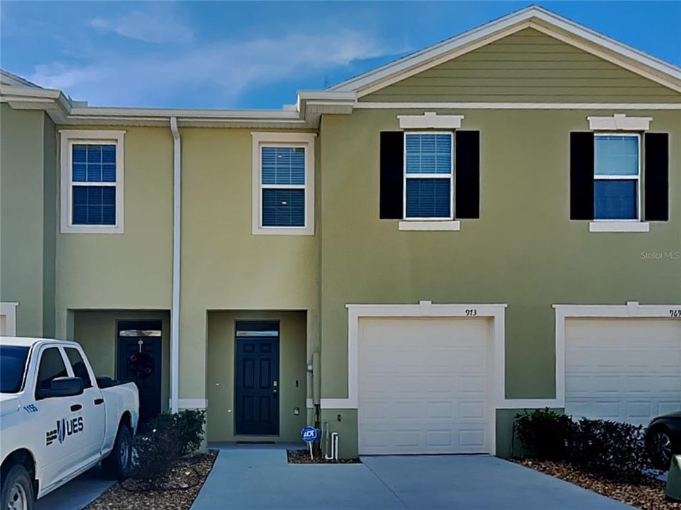 Recently Rented: $2,000 (3 beds, 2 baths, 1673 Square Feet)