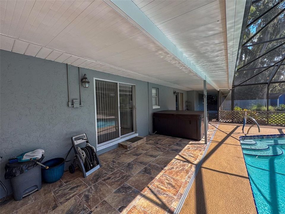 En Venta: $599,000 (3 camas, 2 baños, 2072 Pies cuadrados)