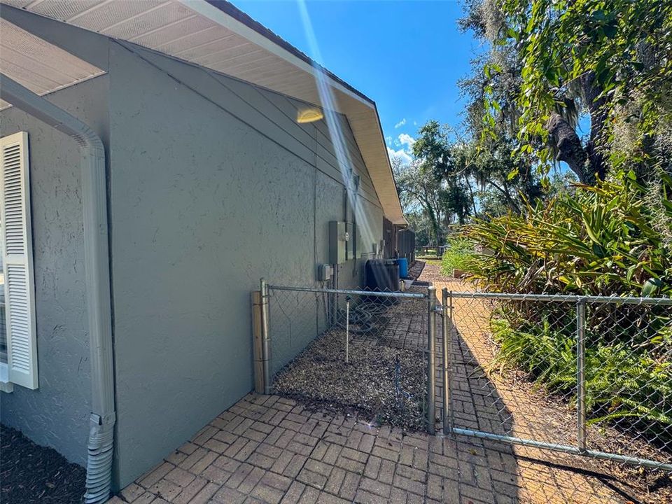 En Venta: $599,000 (3 camas, 2 baños, 2072 Pies cuadrados)