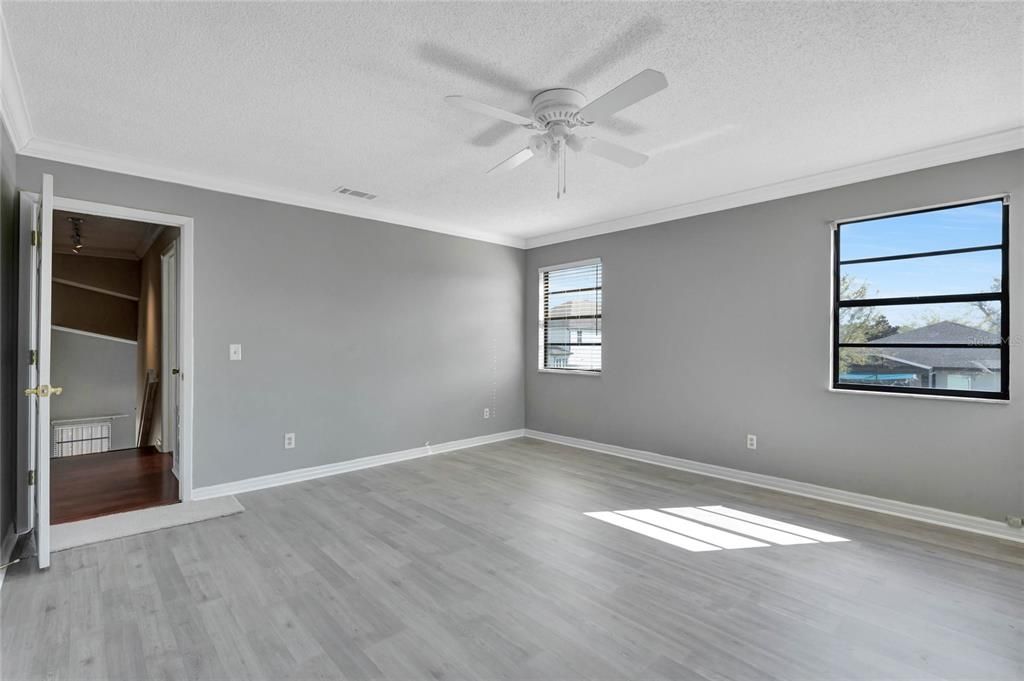 En Venta: $470,000 (4 camas, 2 baños, 2289 Pies cuadrados)