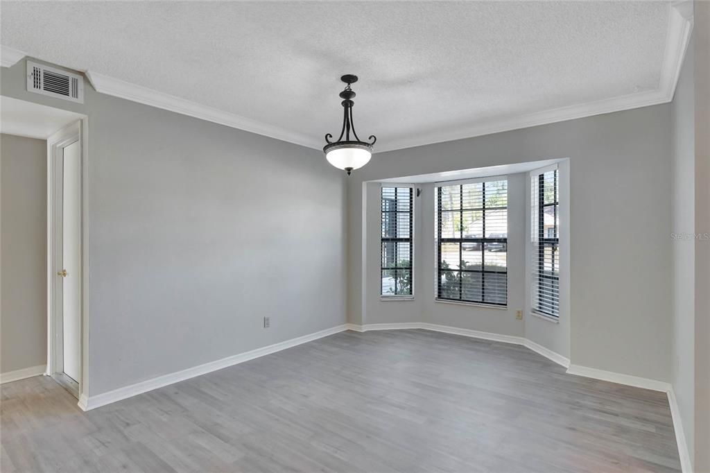 En Venta: $470,000 (4 camas, 2 baños, 2289 Pies cuadrados)