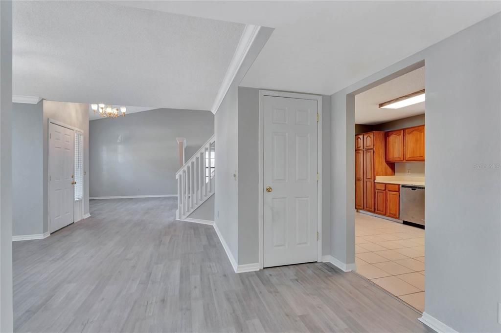 En Venta: $470,000 (4 camas, 2 baños, 2289 Pies cuadrados)