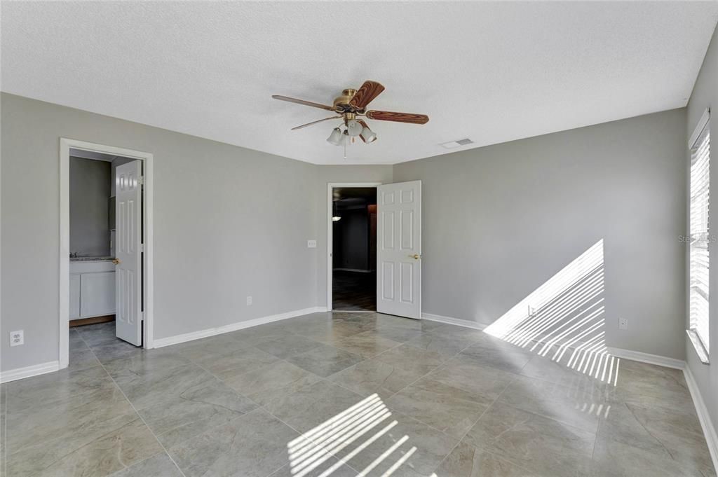 En Venta: $470,000 (4 camas, 2 baños, 2289 Pies cuadrados)