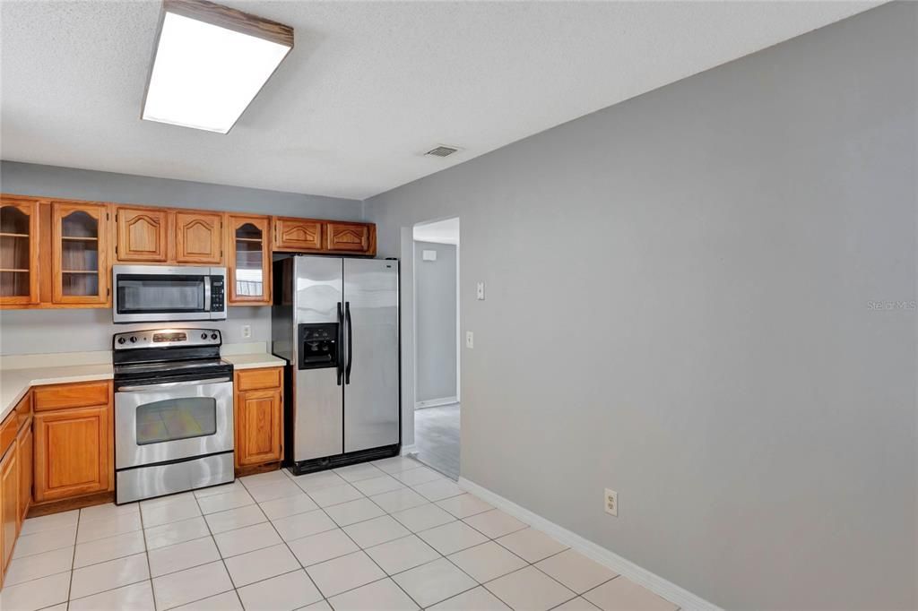 En Venta: $470,000 (4 camas, 2 baños, 2289 Pies cuadrados)