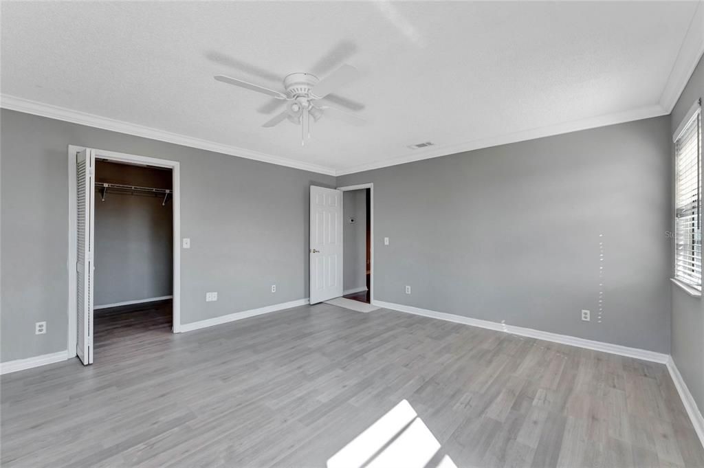 En Venta: $470,000 (4 camas, 2 baños, 2289 Pies cuadrados)