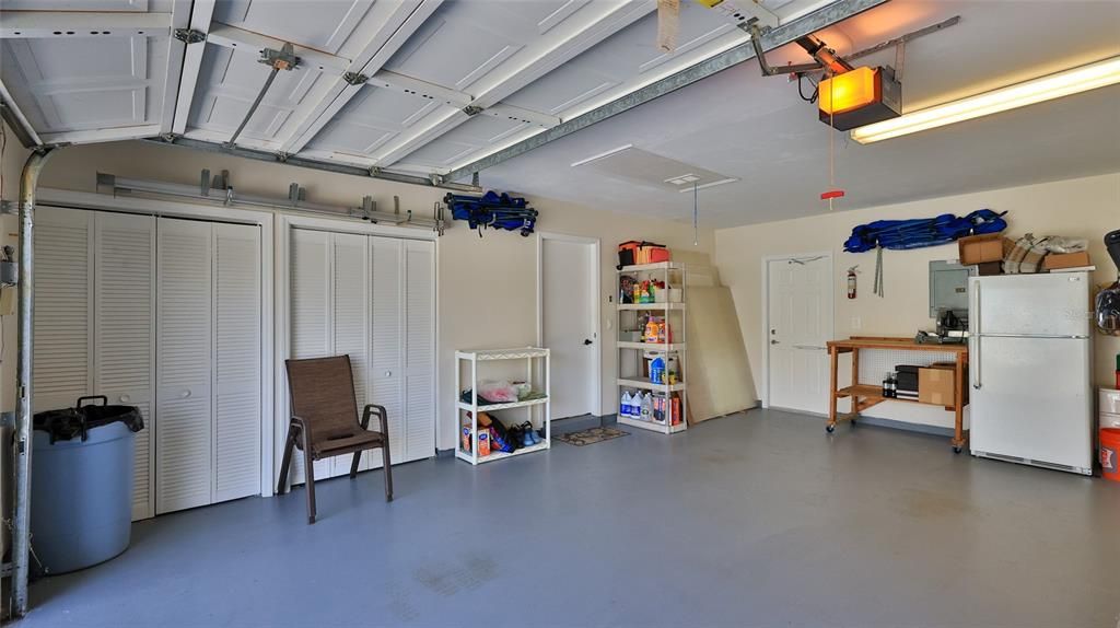 На продажу: $319,000 (2 спален, 2 ванн, 1575 Квадратных фут)