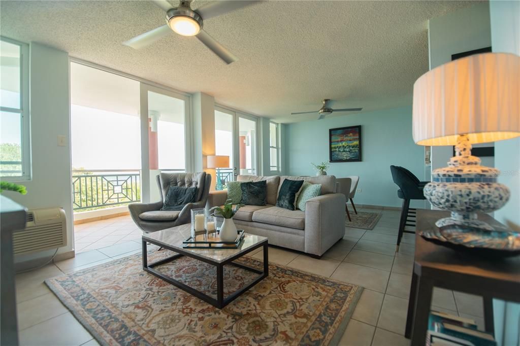 На продажу: $525,000 (2 спален, 2 ванн, 1250 Квадратных фут)