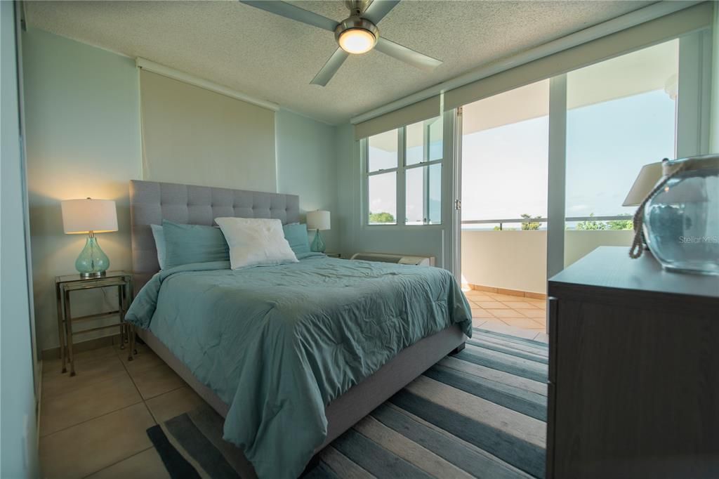 На продажу: $525,000 (2 спален, 2 ванн, 1250 Квадратных фут)