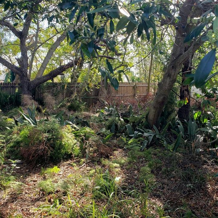 На продажу: $109,000 (0.15 acres)