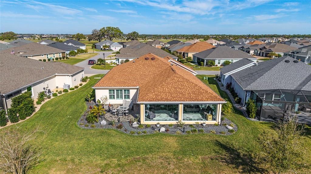 На продажу: $799,900 (3 спален, 2 ванн, 2930 Квадратных фут)