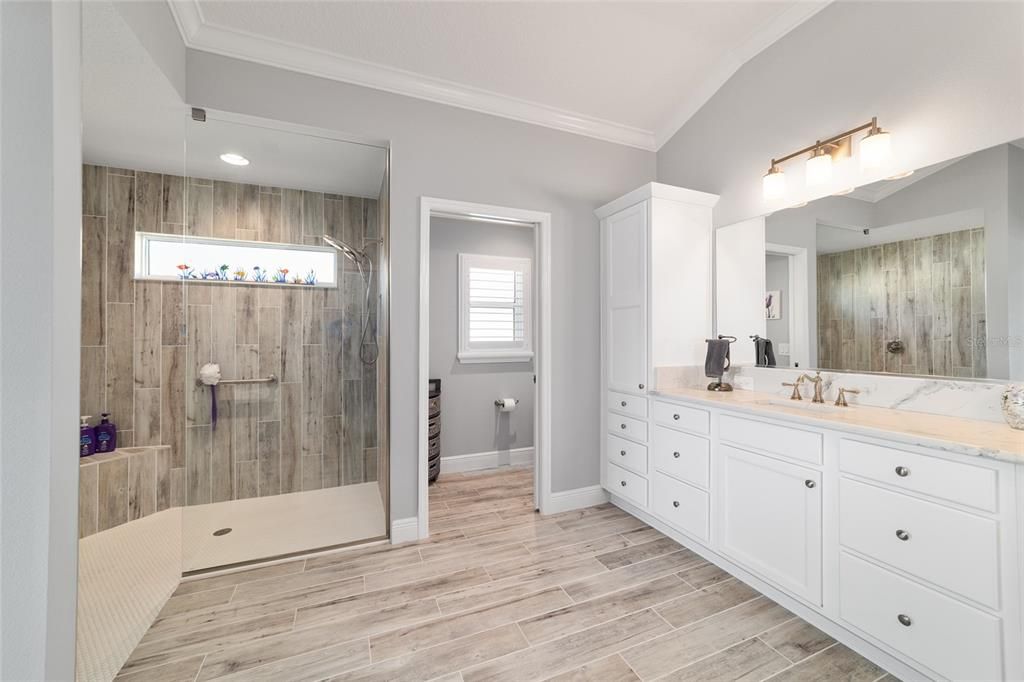 На продажу: $799,900 (3 спален, 2 ванн, 2930 Квадратных фут)