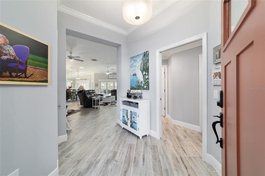 На продажу: $799,900 (3 спален, 2 ванн, 2930 Квадратных фут)