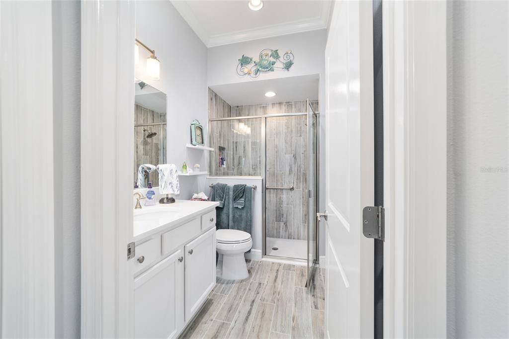 На продажу: $799,900 (3 спален, 2 ванн, 2930 Квадратных фут)