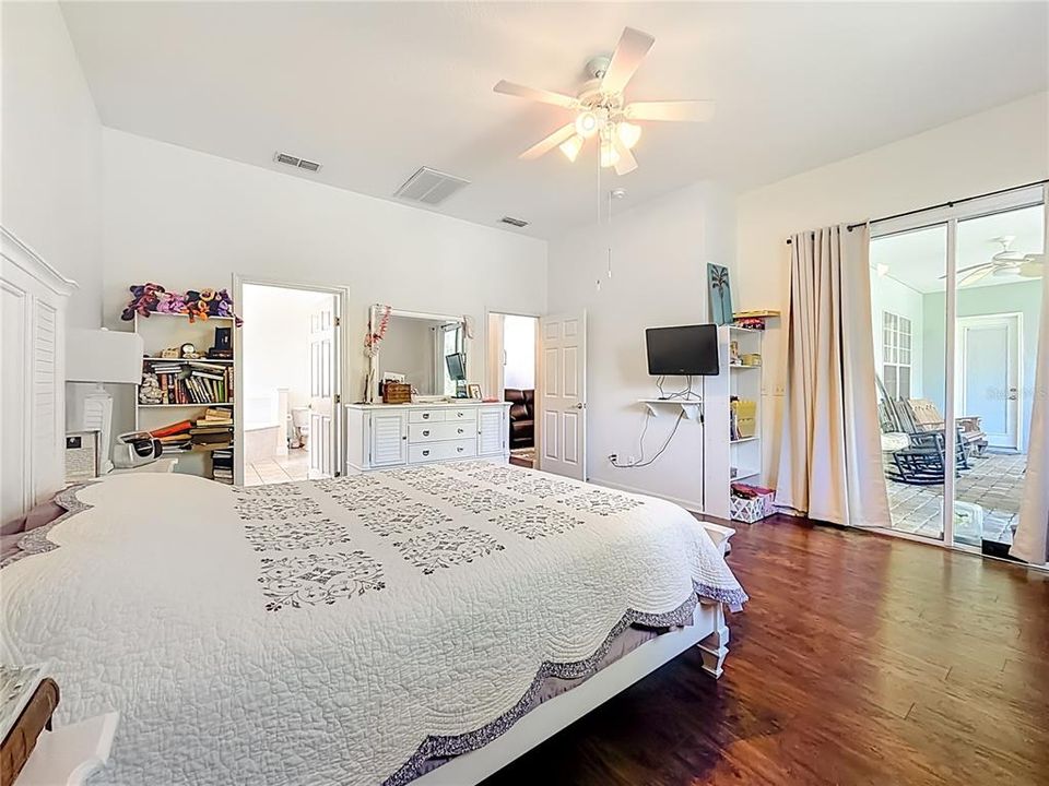 For Sale: $410,700 (3 beds, 3 baths, 2292 Square Feet)