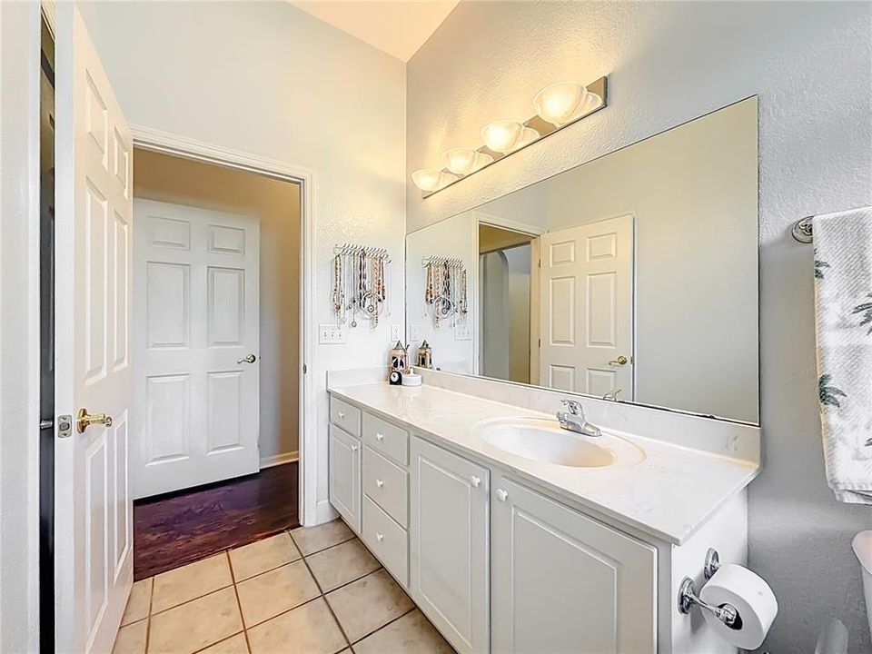 For Sale: $410,700 (3 beds, 3 baths, 2292 Square Feet)