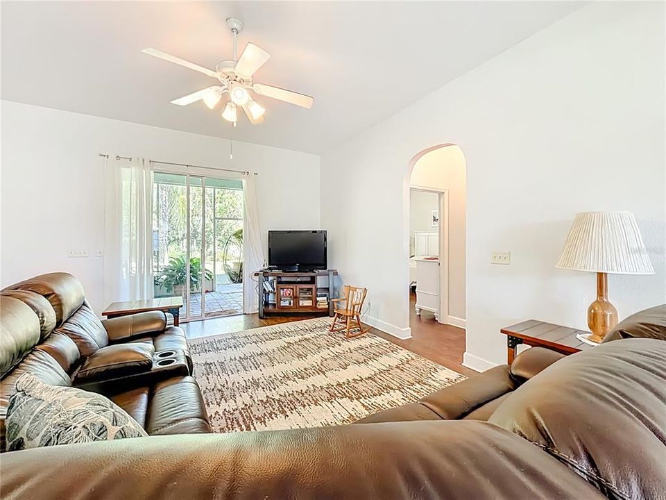 For Sale: $410,700 (3 beds, 3 baths, 2292 Square Feet)