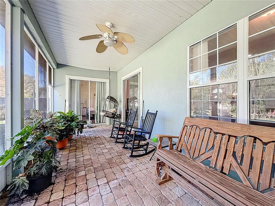 For Sale: $410,700 (3 beds, 3 baths, 2292 Square Feet)