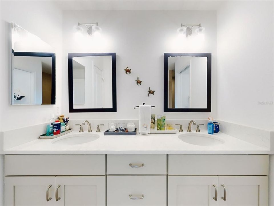 待售: $375,000 (3 贝兹, 2 浴室, 1711 平方英尺)