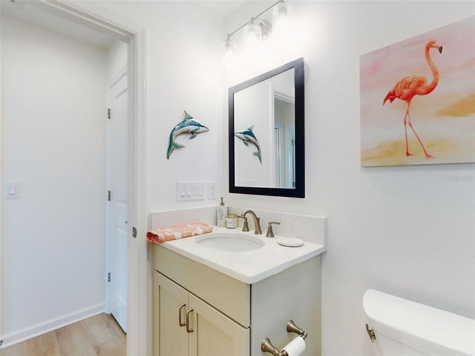 待售: $375,000 (3 贝兹, 2 浴室, 1711 平方英尺)