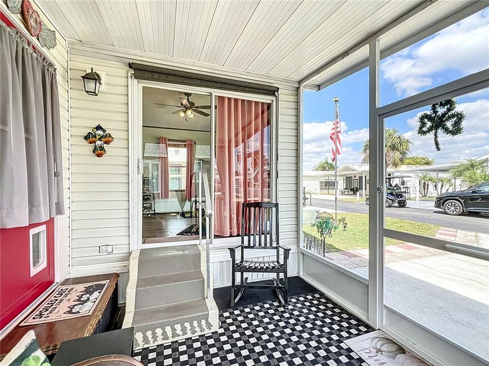 待售: $123,500 (1 贝兹, 2 浴室, 792 平方英尺)