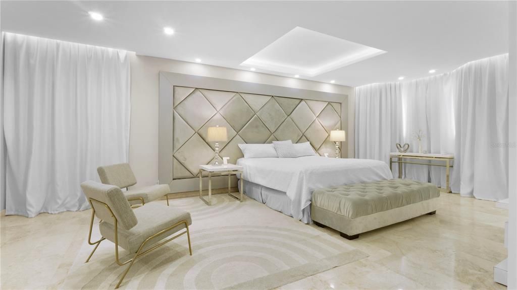 En Venta: $1,300,000 (4 camas, 3 baños, 3800 Pies cuadrados)