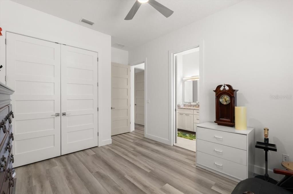 待售: $675,000 (4 贝兹, 3 浴室, 2531 平方英尺)