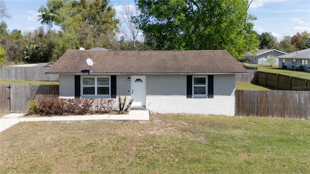 Recently Sold: $180,000 (2 beds, 1 baths, 950 Square Feet)