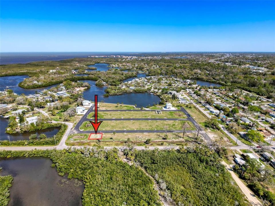 На продажу: $50,000 (0.06 acres)